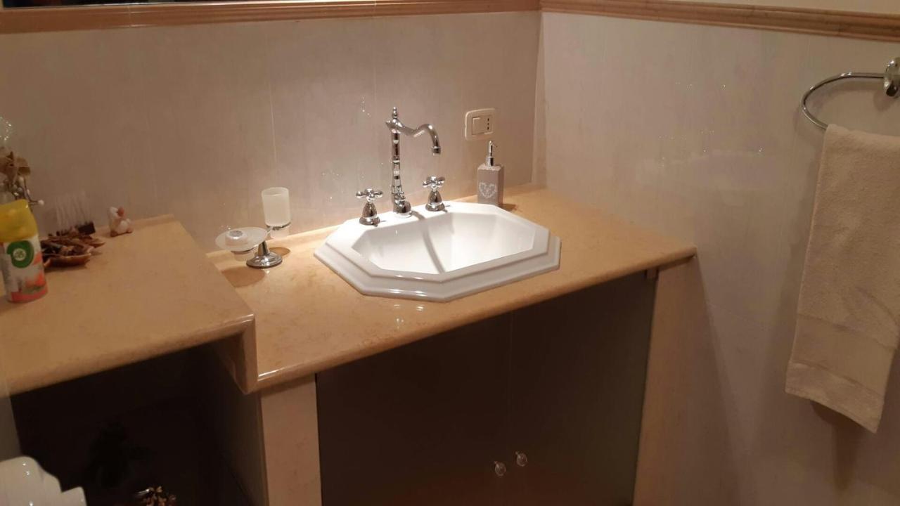 Carini Luxury Apartment Vicino Aereoporto E Al Mare Extérieur photo